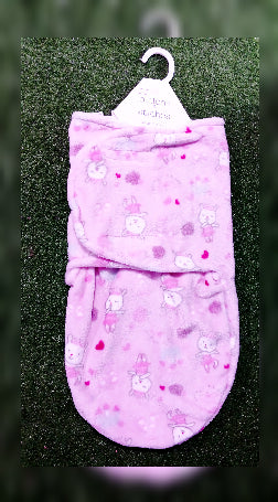 Button and stitches pattern swaddle sac