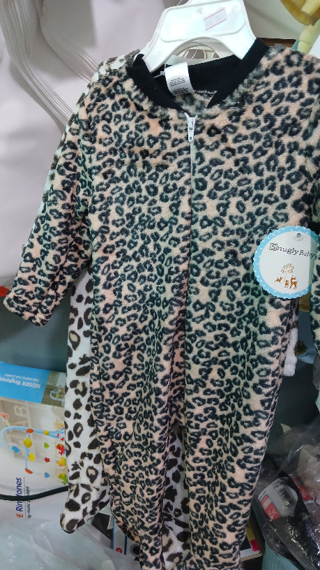 Small leopard print zipper sleeper